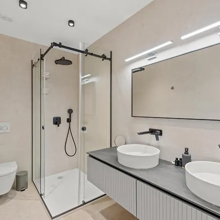 Domenica Medelina 5. Center, Pool, Jacuzzi, Sauna Villa *