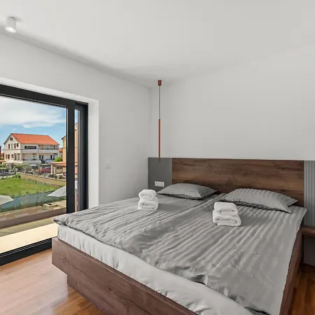 Villa Domenica Medelina 5. Center, Pool, Jacuzzi, Sauna