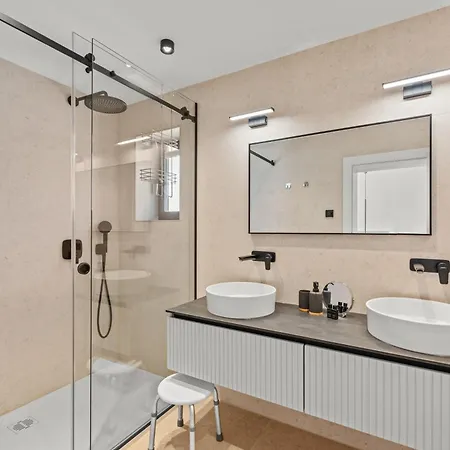 Domenica Medelina 5. Center, Pool, Jacuzzi, Sauna Villa *