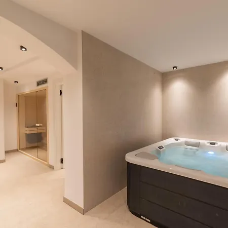 Domenica Medelina 5. Center, Pool, Jacuzzi, Sauna Rovigno