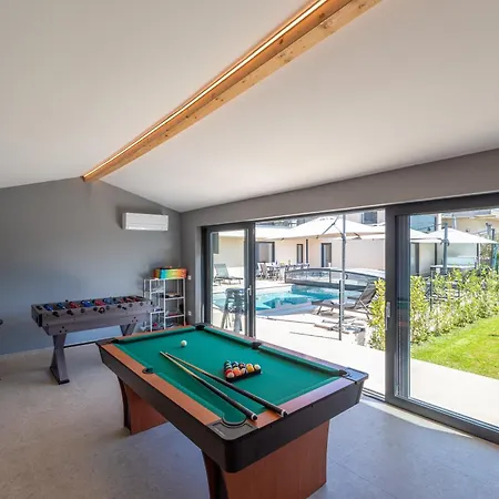 Villa Domenica Medelina 5. Center, Pool, Jacuzzi, Sauna Rovigno