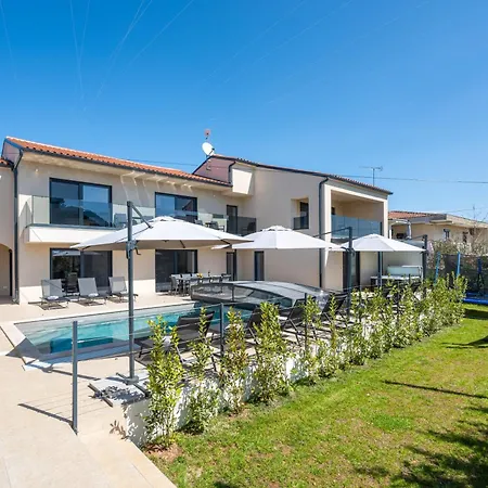 Villa Domenica Medelina 5. Center, Pool, Jacuzzi, Sauna